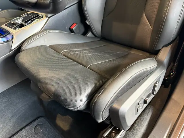 BMW X3 view 10
