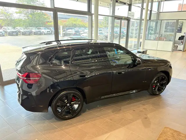 BMW X3 view 6