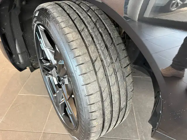 BMW X3 view 2