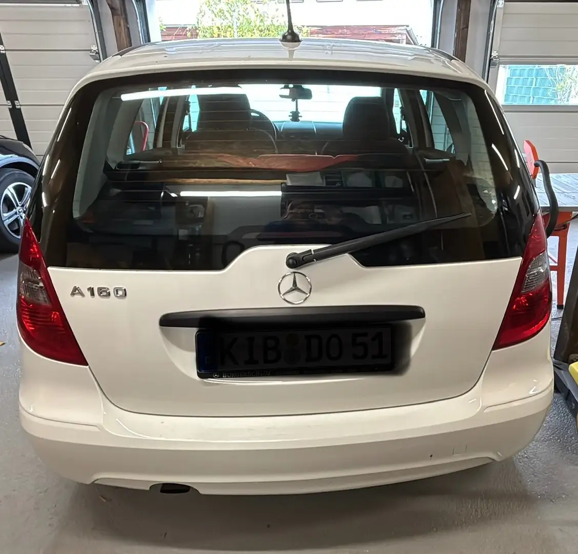 Mercedes-Benz A 160 A 160 BlueEFFICIENCY Avantgarde Alb - 2