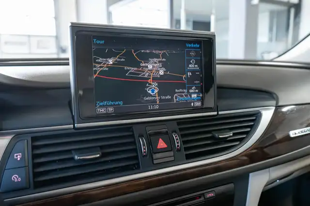 Audi A6 view 21