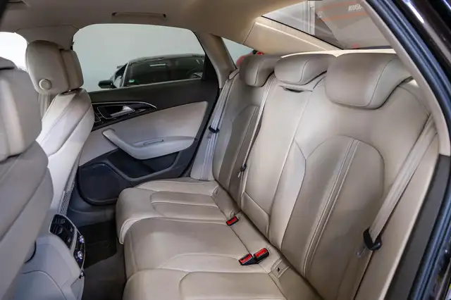 Audi A6 view 17