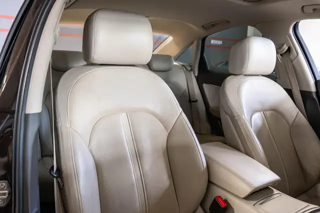 Audi A6 view 18