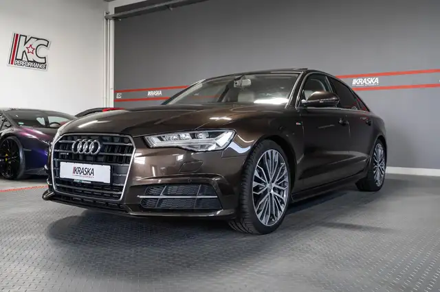 Audi A6 view 4