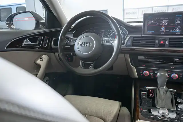 Audi A6 view 24