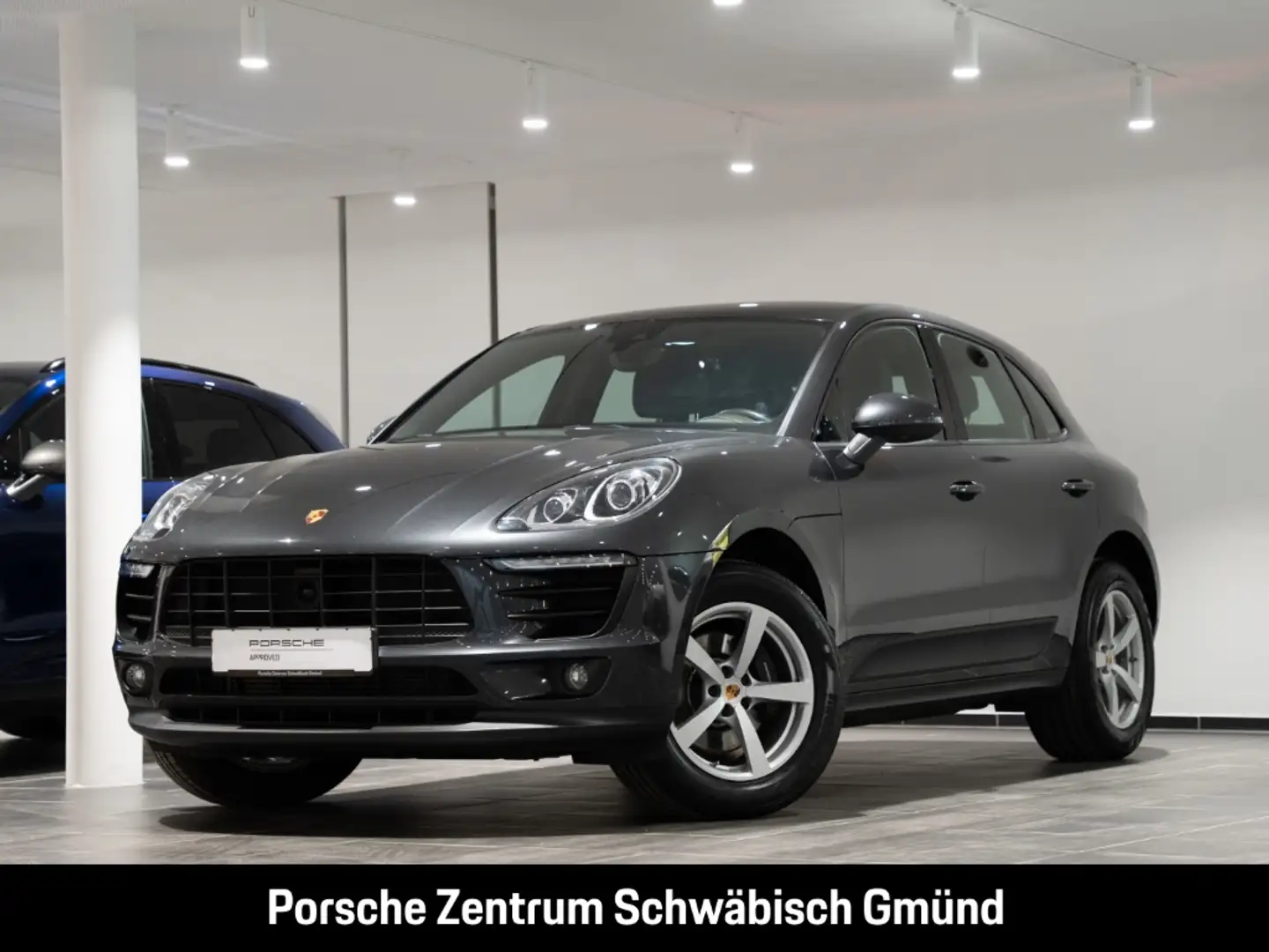 Porsche Macan Entry&Drive PASM Sportabgas Standheizung Grey - 1