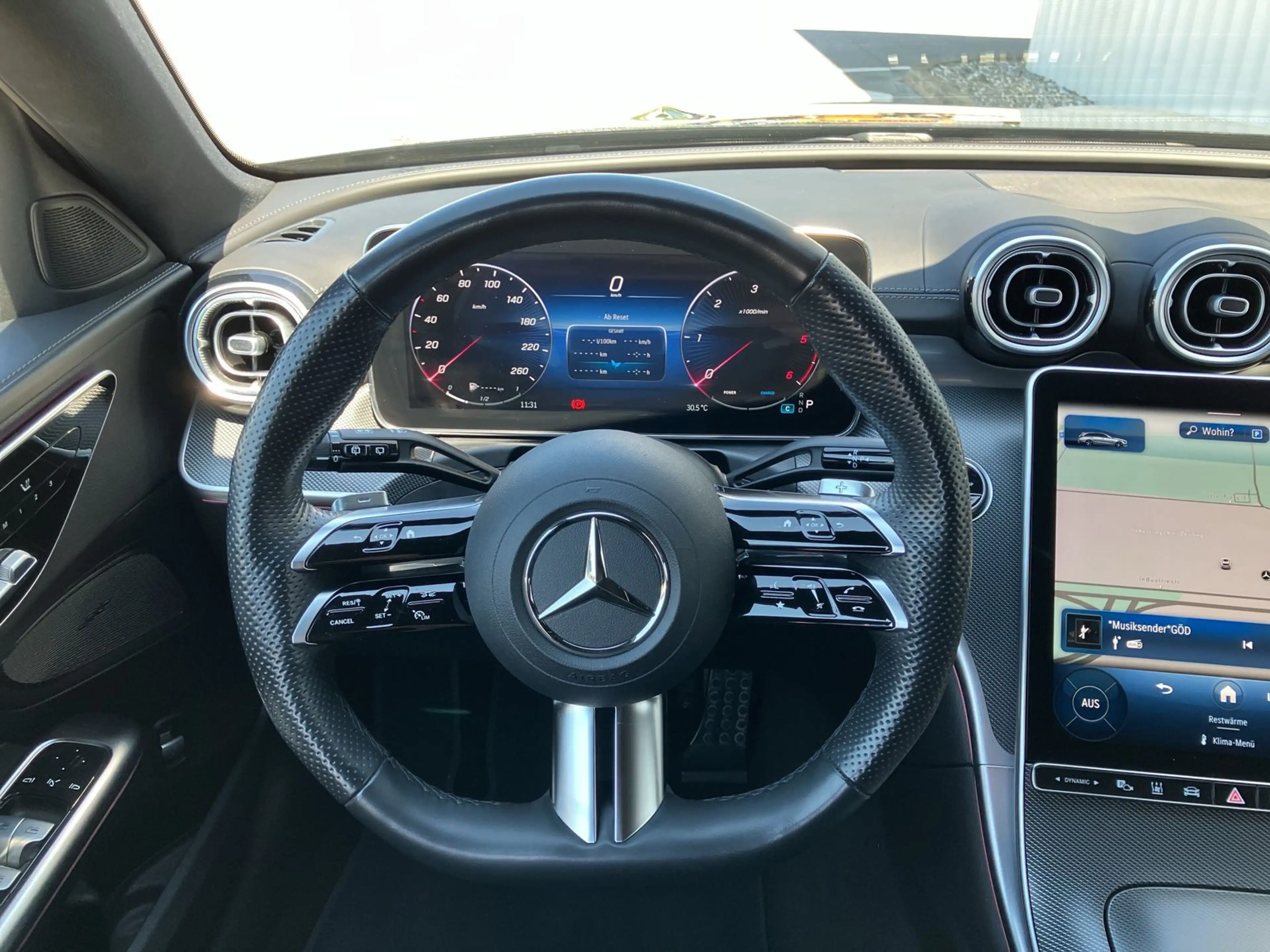 Mercedes-Benz C 200 d T-Modell Totw LED Stdhz Distr PTS Navi — photo 9
