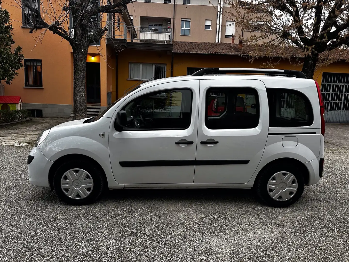 Renault Kangoo 1.6 BENZINA / GPL 5 POSTI UNICO PROPRIETARIO Beyaz - 1