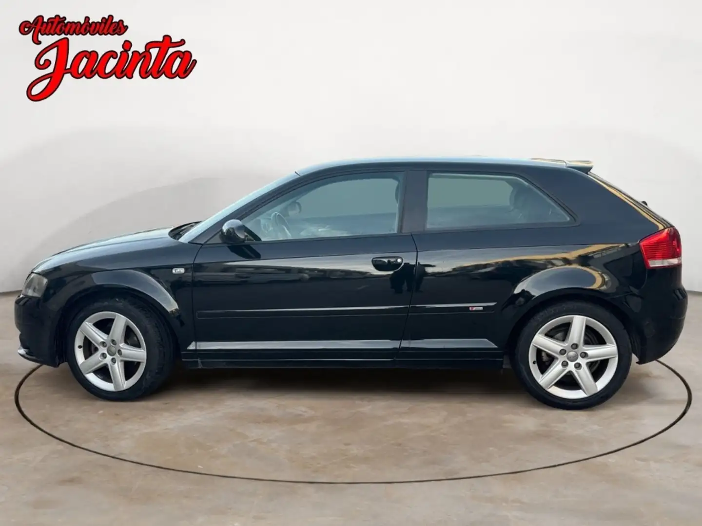 Audi A3 2.0TDI Ambiente S-Tronic Nero - 2