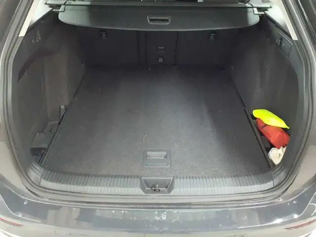 Volkswagen Golf view 15