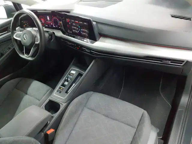 Volkswagen Golf view 9