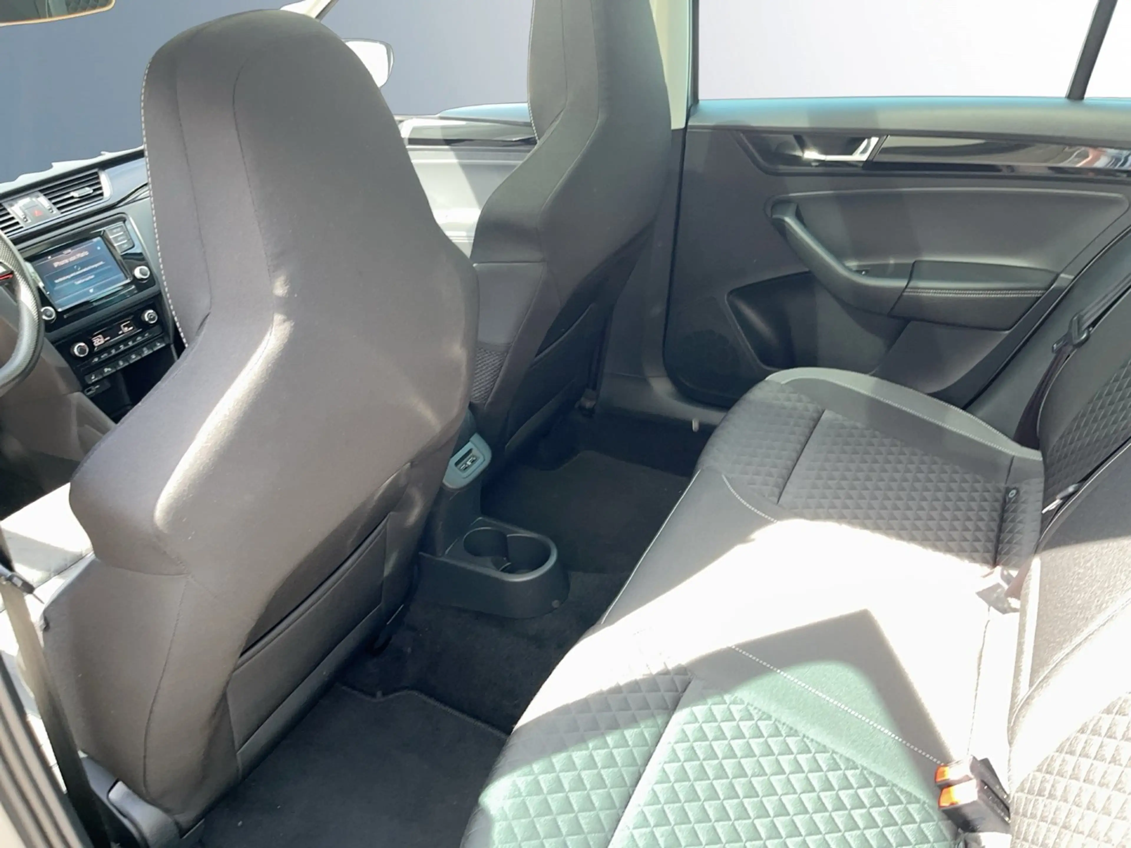Skoda Rapid/Spaceback SPACEBACK Sport TSI — photo 11