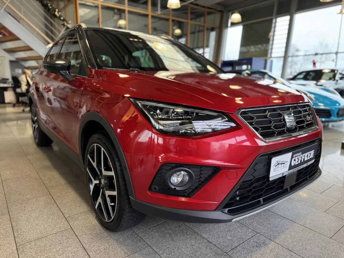 SEAT Arona 1.0 TSI FR, ACC, Beats, Kamera, LED! Navi crvena - 2