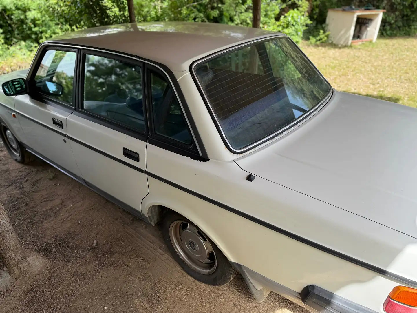 Volvo 244 Turbo Blanc - 2