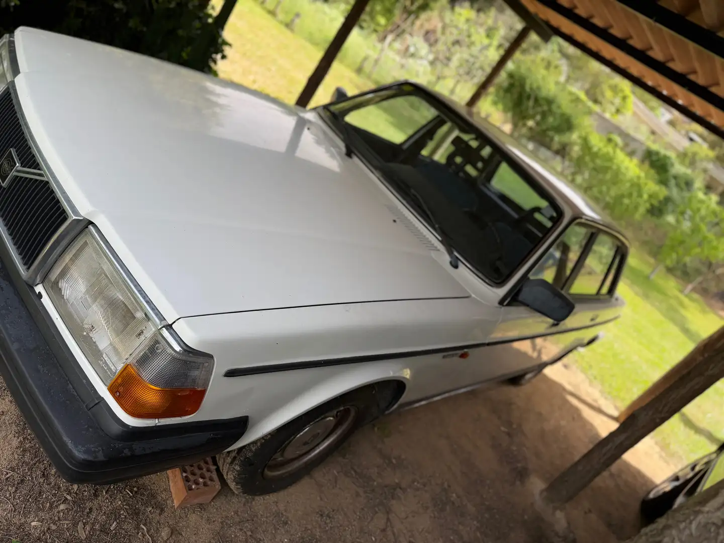 Volvo 244 Turbo Blanc - 1