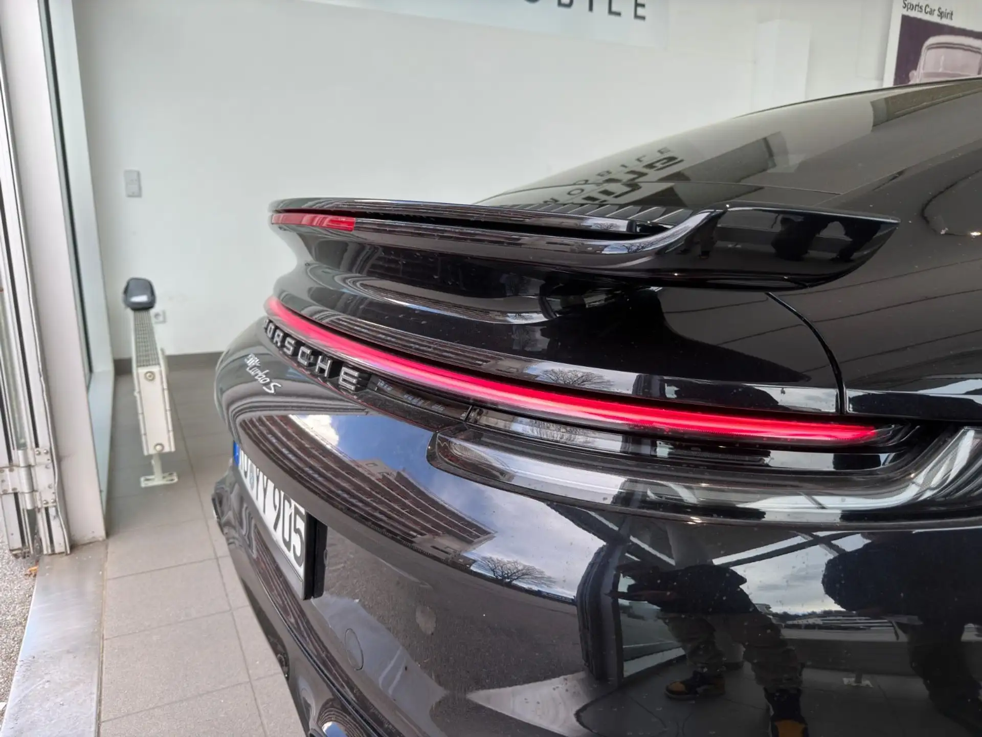포르쉐 911 Turbo S Coupe 2021 검정 사진 8