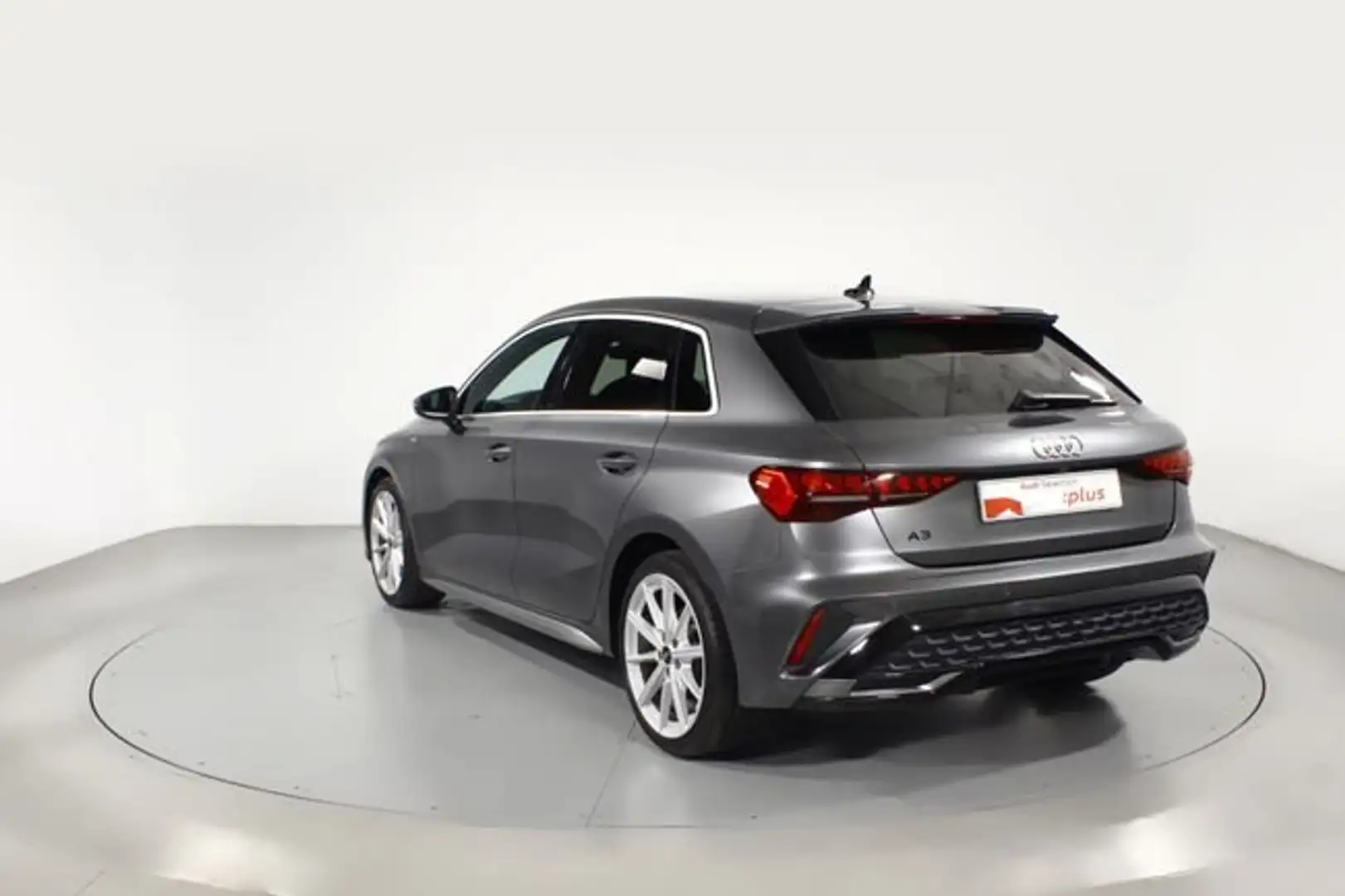 Audi A3 Sportback TDI S line S tronic 110kW Gris - 2