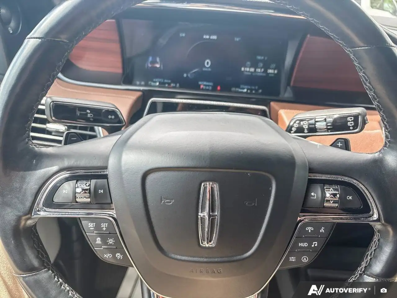 Lincoln Navigator снимка Lincoln Navigator