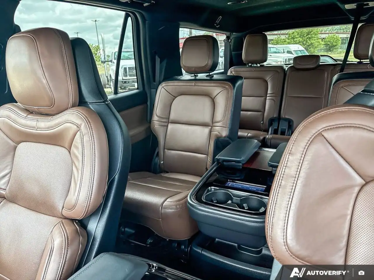 Lincoln Navigator снимка Lincoln Navigator