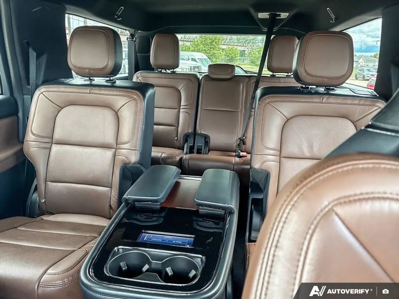 Lincoln Navigator снимка Lincoln Navigator