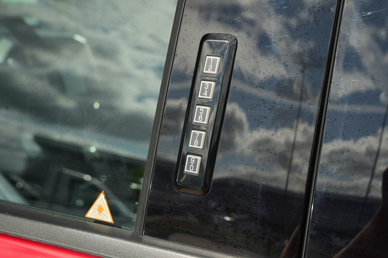 Ford F 150 USA 3.5 V6 Ecoboost SuperCrew Raptor 457pk Panoram — photo 37