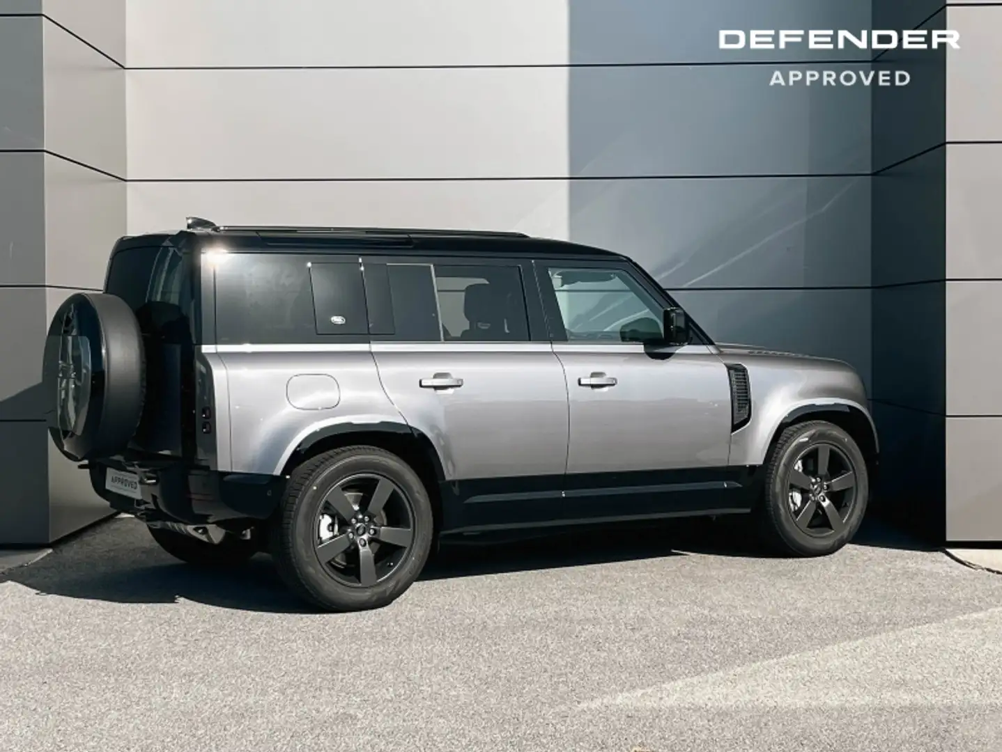 Land Rover Defender 110 2.0 P400e X-Dynamic HSE - 2