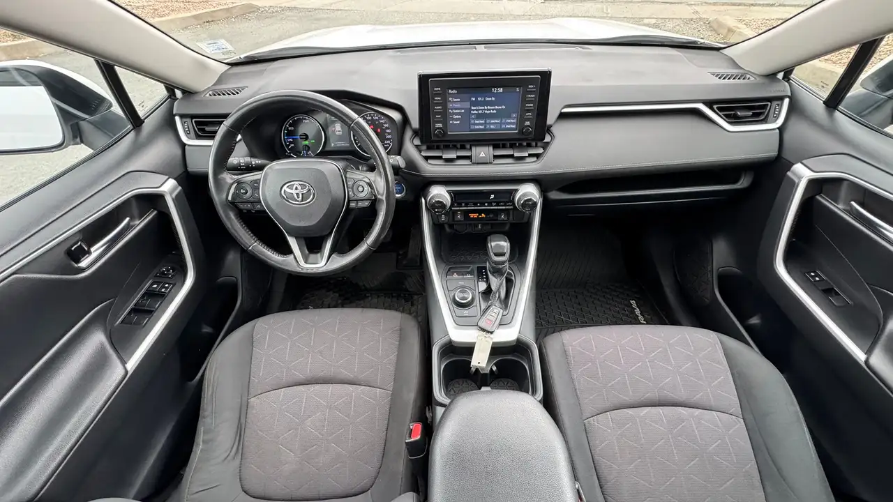 Toyota RAV 4 снимка Toyota RAV 4