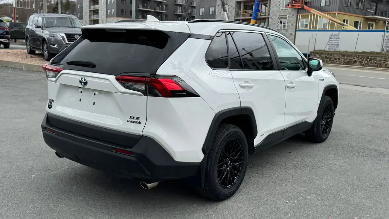 Toyota RAV 4 снимка Toyota RAV 4