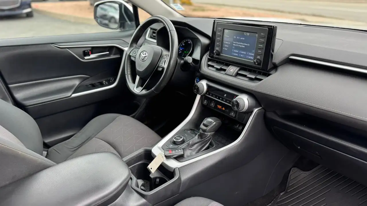 Toyota RAV 4 снимка Toyota RAV 4