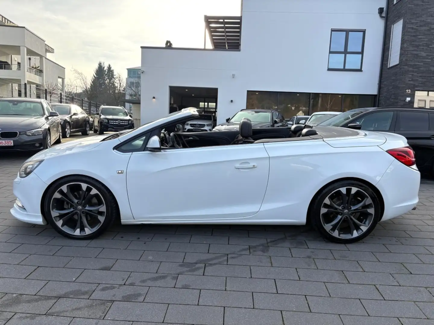 Opel Cascada 2.0 CDTI Automatik XENON 20 ZOLL OPTIK Weiß - 2