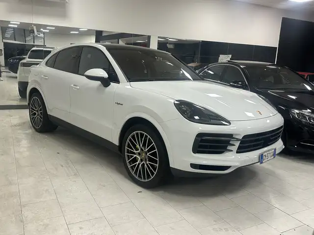 Porsche Cayenne COUPE' 3.0 HYBRID PLATINUM 340CV AUTO IVA DED.