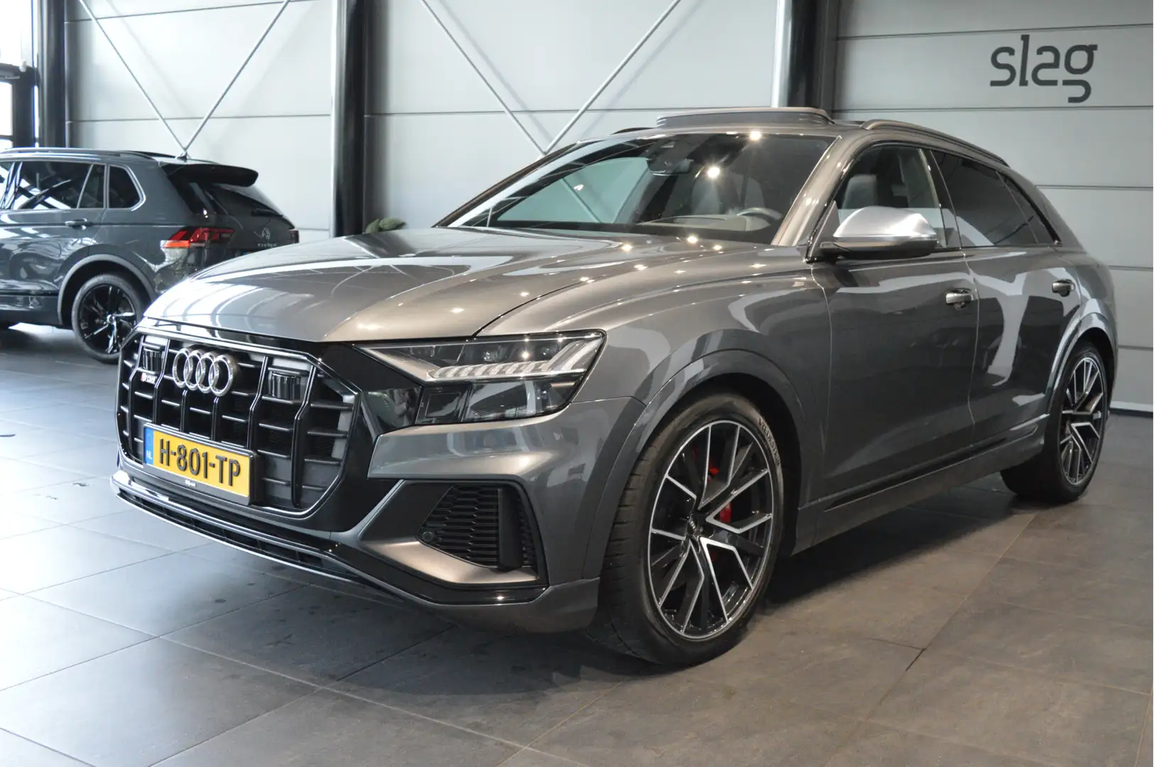 Audi SQ8 4.0 TDI quattro head up pano leer camera B&O 22 in Grey - 2