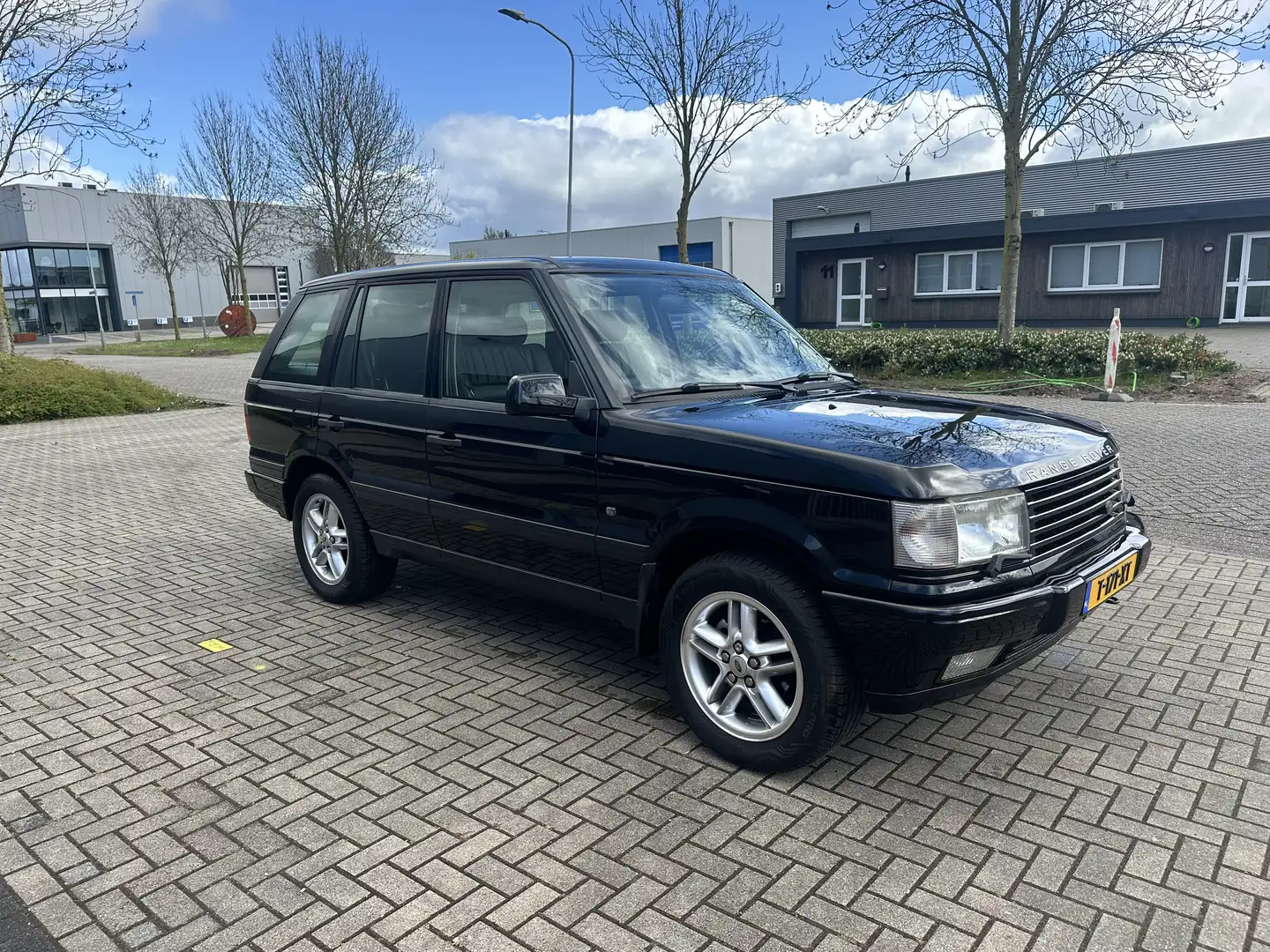 Rover Rover 4.6 HSE Schwarz - 1