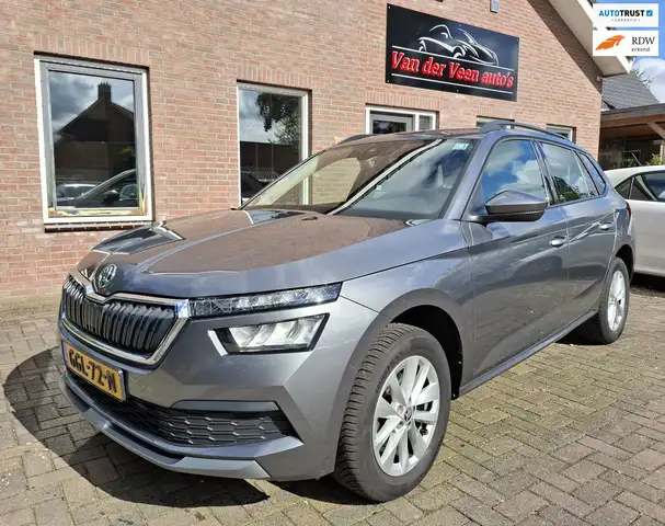 Skoda Kamiq 1.0 TSI Ambition. Stoelverwarming, cruise, carplay