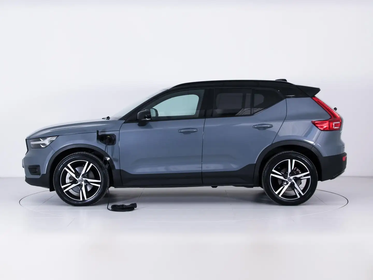 Volvo XC40 XC40 T4 PLUG IN PHEV R DESIGN **AUTOCARRO N1** Grau - 2