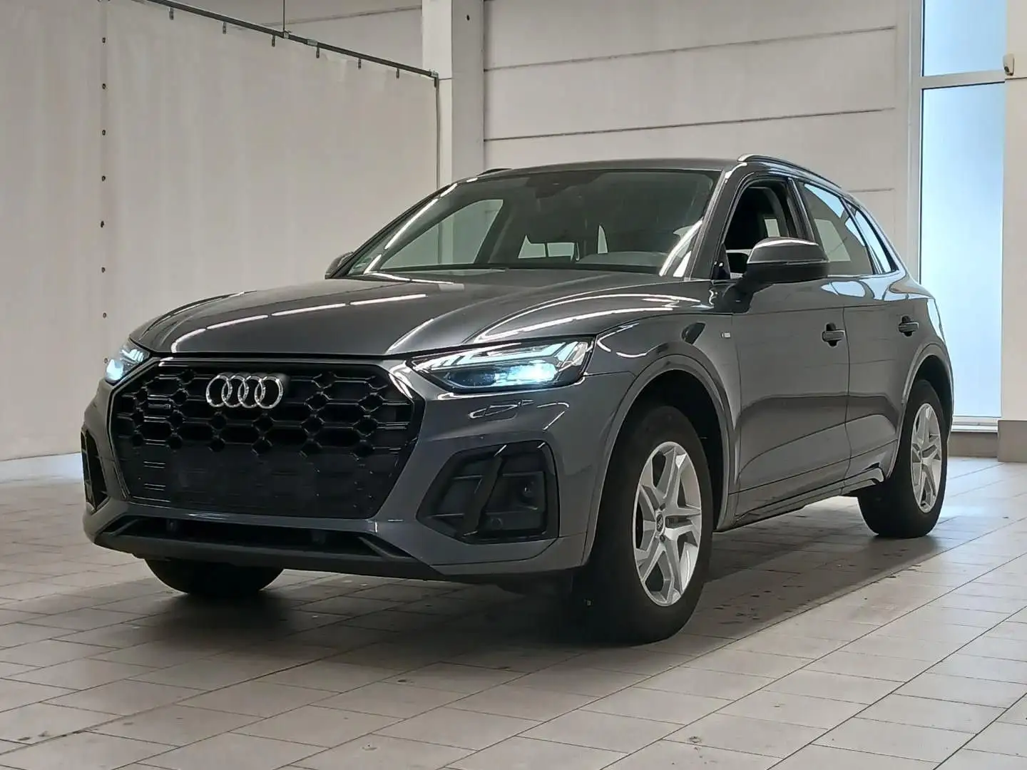 Audi Q5 quattro S line Kamera*VollLeder*Matrix*DAB*Na Gris - 1