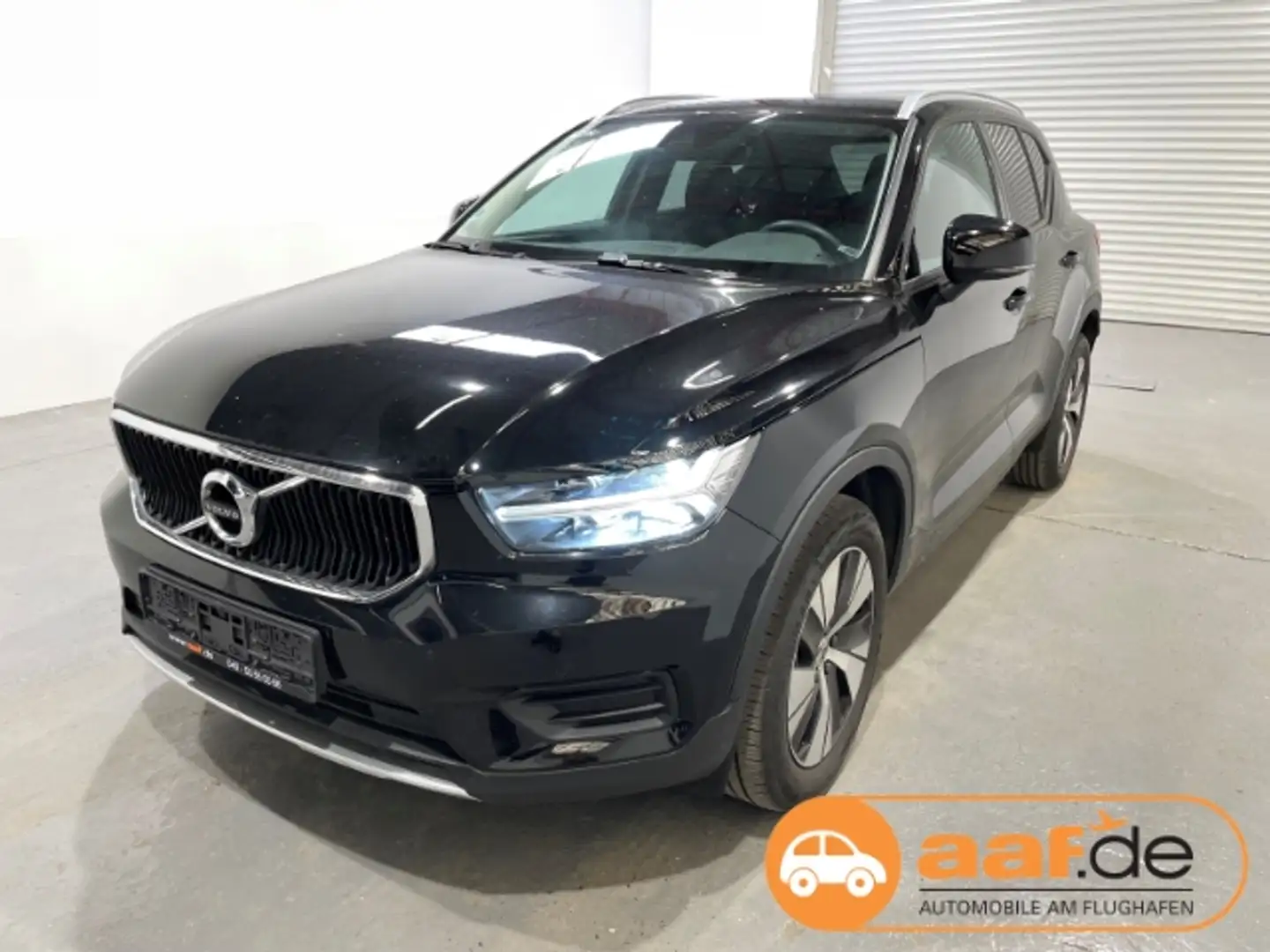 Volvo XC40 T2 Momentum Pro EU6d LED Navi Klima PDC Schwarz - 1