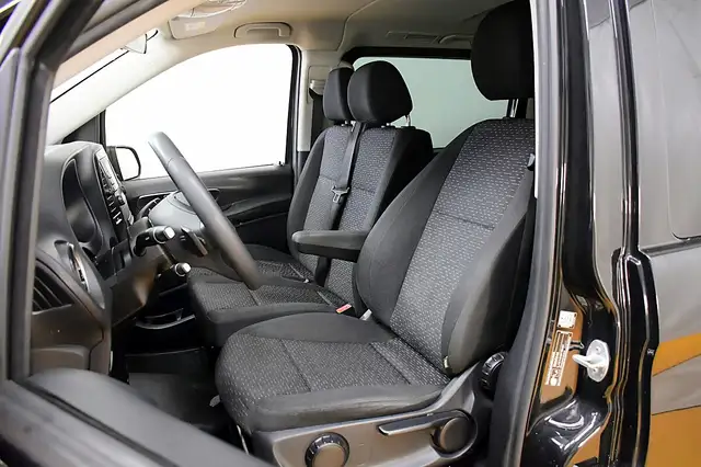 Mercedes-Benz Vito view 9