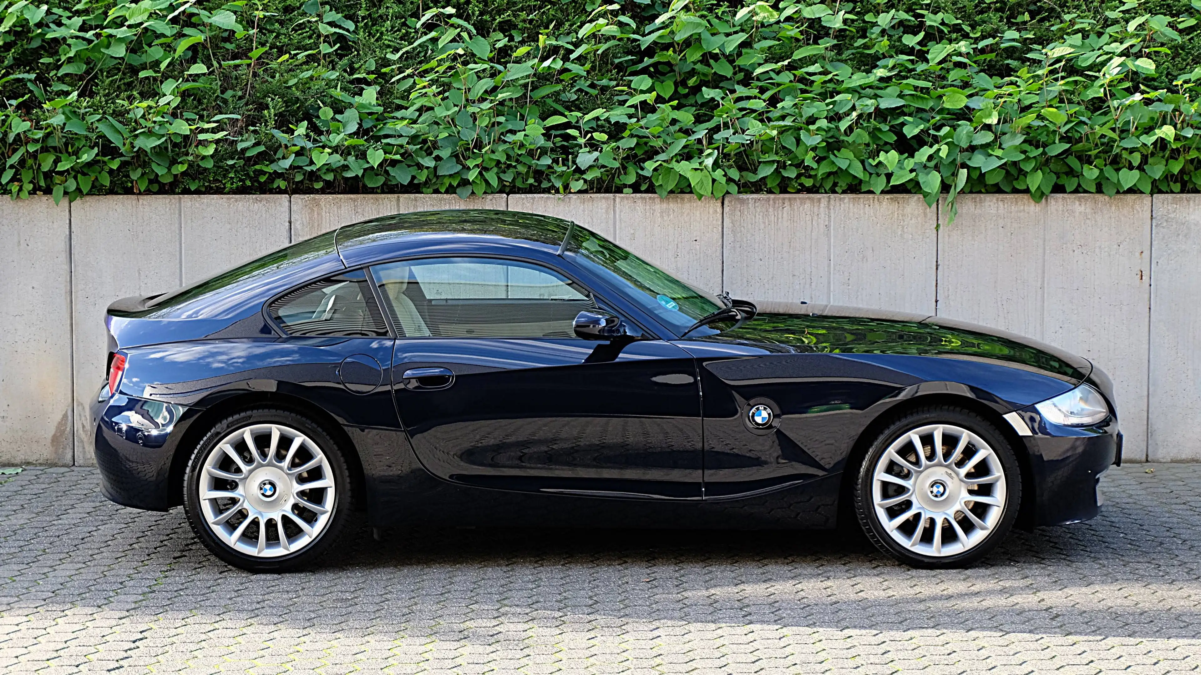 BMW Z4 3.0 si  Individual Coupe in hervorragendem Zustand !!!!! — photo 2