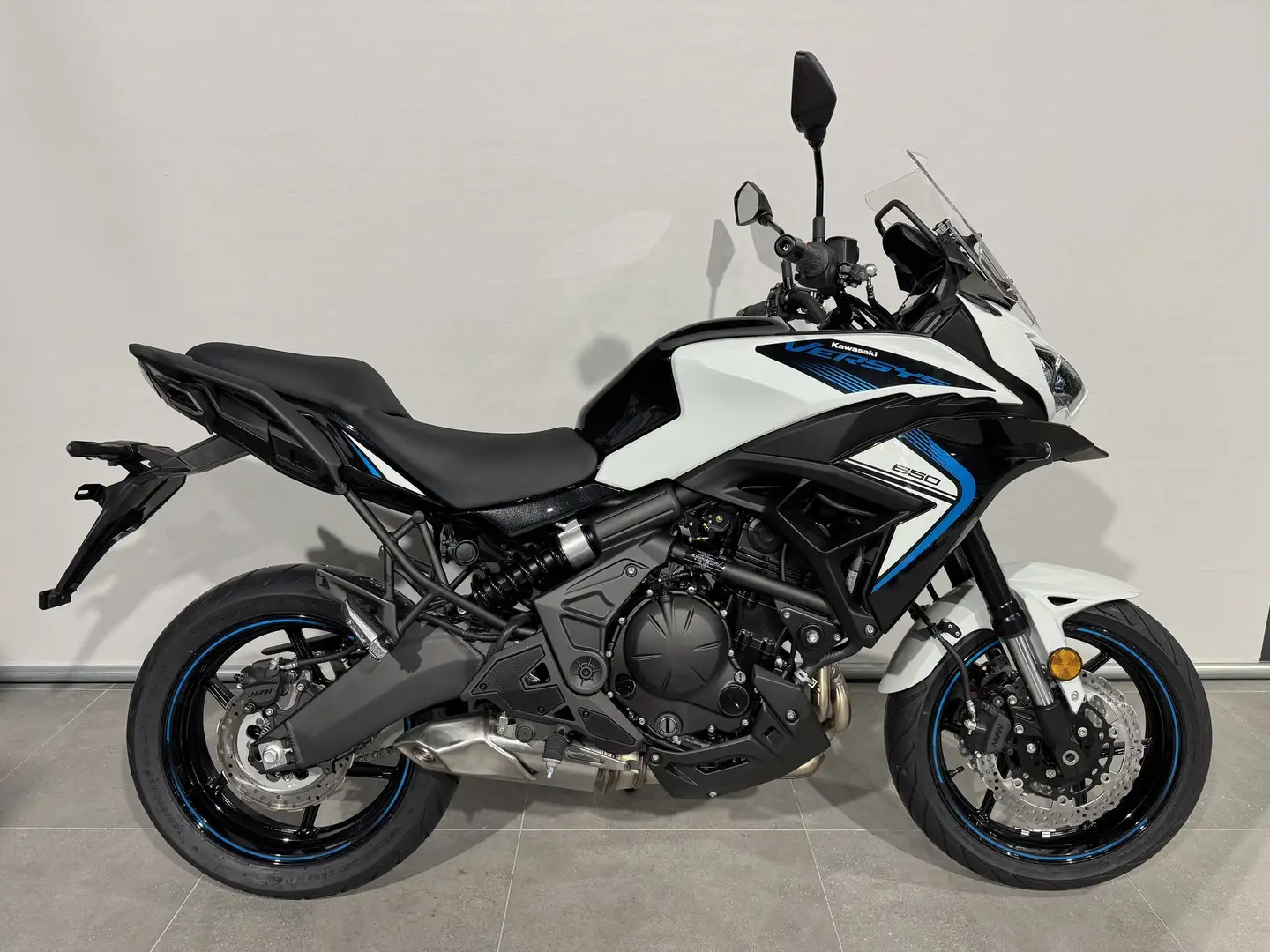Kawasaki Versys 650 ABS Wit - 1