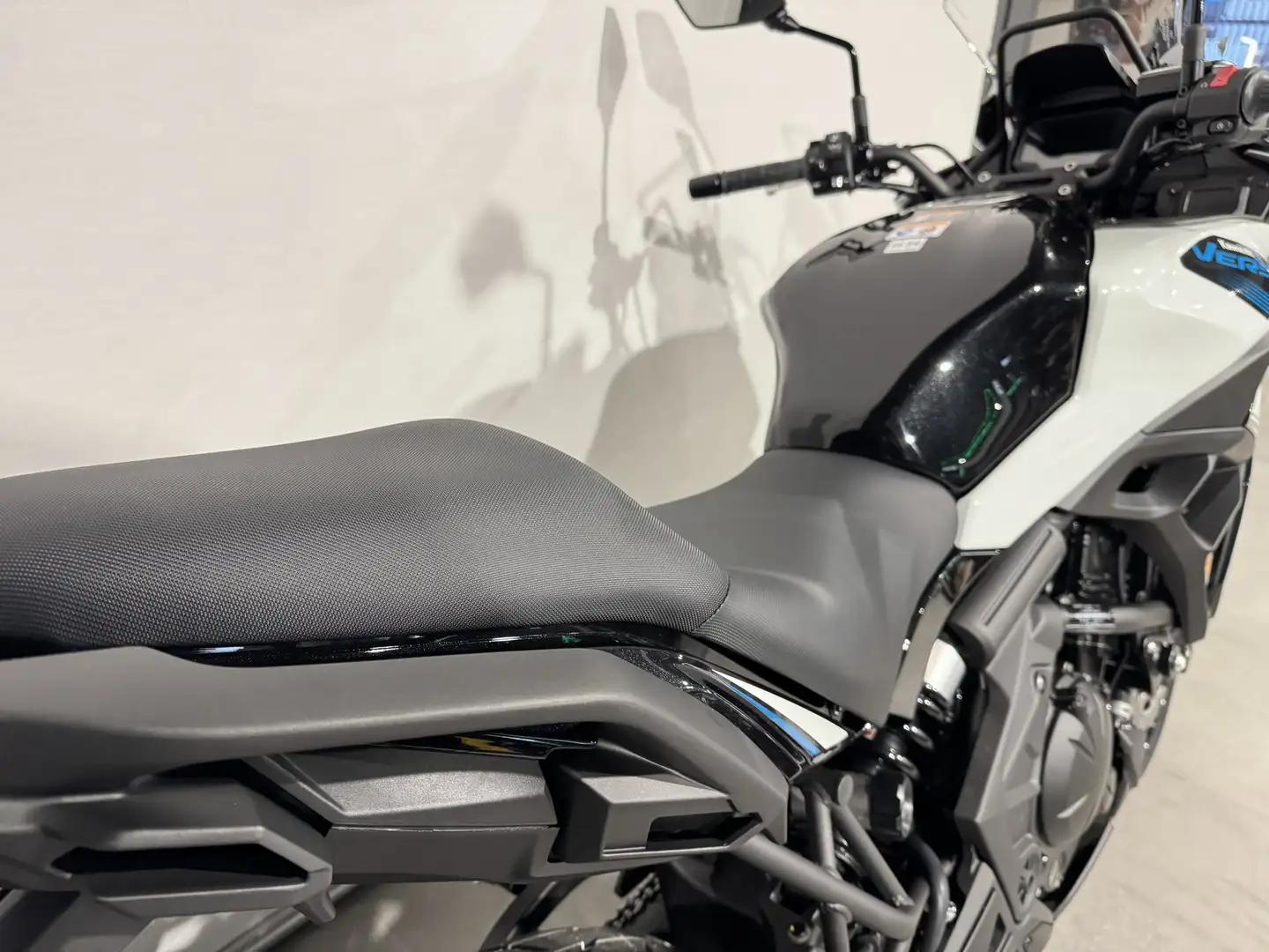 Kawasaki Versys 650 ABS Wit - 2