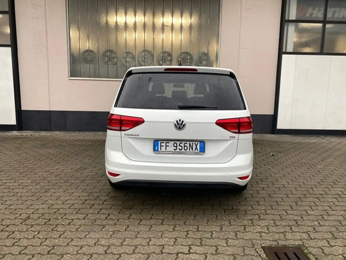Volkswagen Touran Touran 1.6 tdi Executive 115cv 7 POSTI White - 2