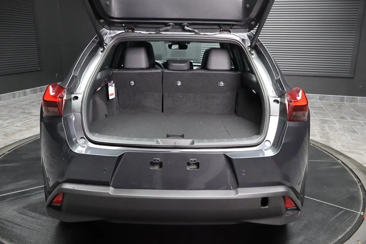 Lexus UX photo Lexus UX