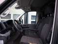 Volkswagen Crafter 30 2.0 TDI 141pk Euro 6 Automaat L2H1 - Navi - 3t Grau - thumbnail 11