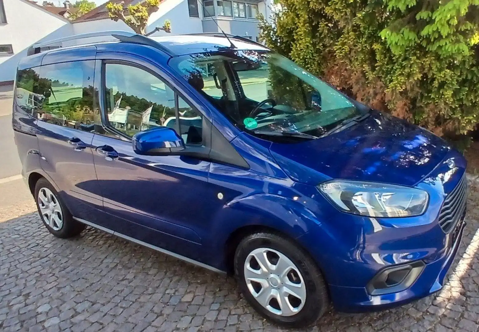 Ford Tourneo Courier Trend Modrá - 2