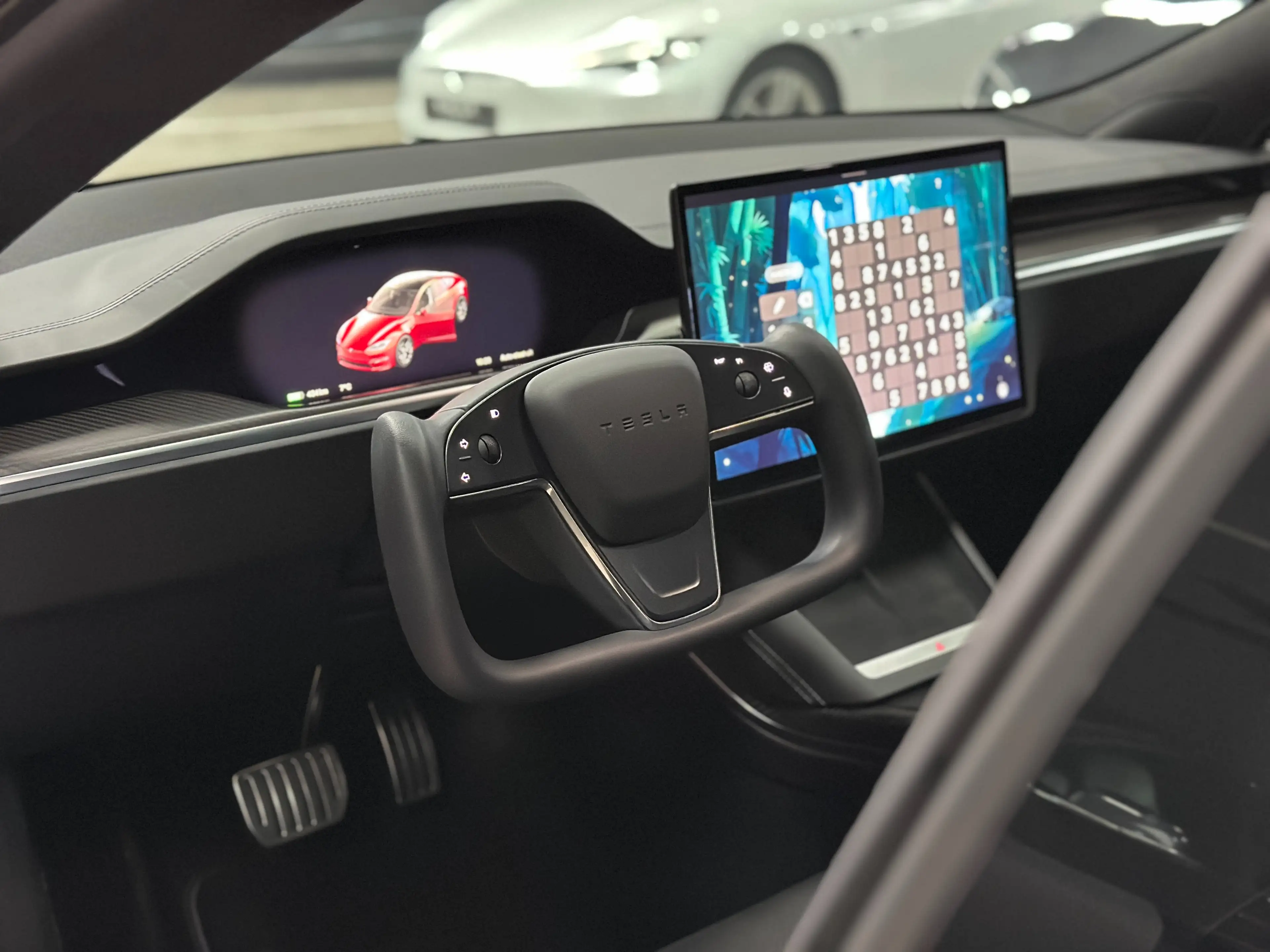 Tesla Model S PLAID - FULL SELF DRIVING ACTIVE - 21" WHEELS YOKE — photo 12