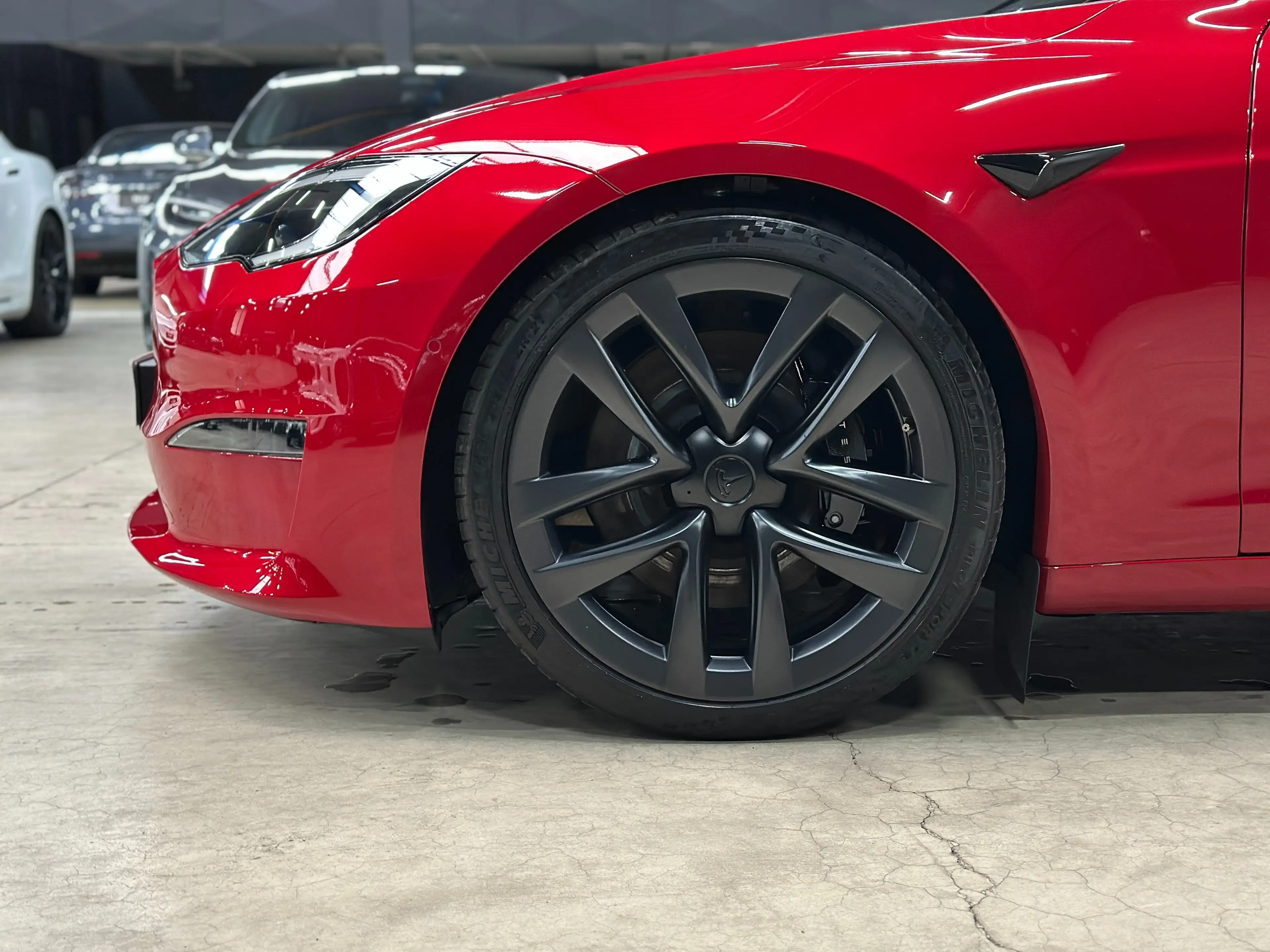 Tesla Model S PLAID - FULL SELF DRIVING ACTIVE - 21" WHEELS YOKE — photo 8