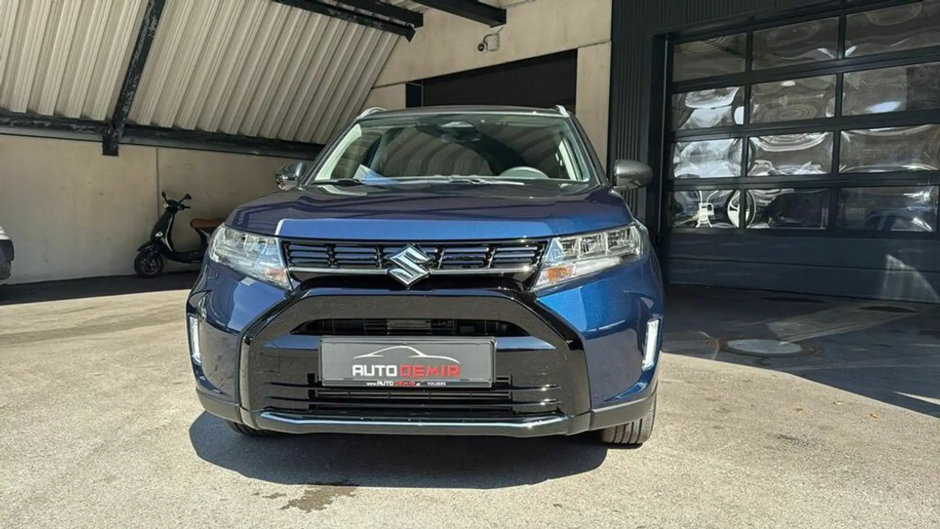 Suzuki Vitara 1,4 Hybrid ALLGRIP shine Blau - 1