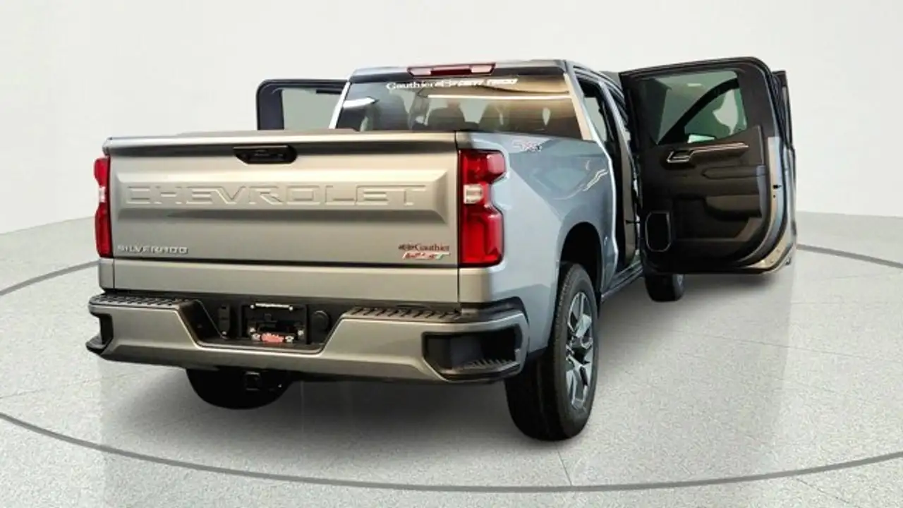 Chevrolet Silverado 1500 снимка Chevrolet Silverado 1500