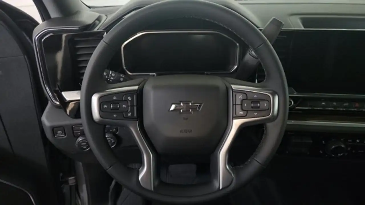 Chevrolet Silverado 1500 снимка Chevrolet Silverado 1500